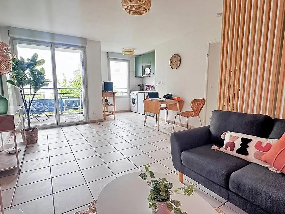 Charmant T2 Terrasse, Garage Villeurbanne